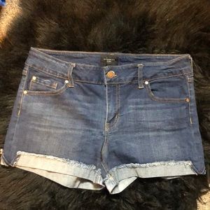 Dark wash denim shorts size 11 (stretchy)